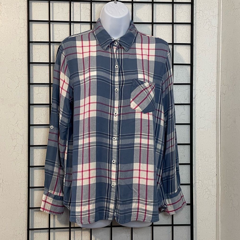 Woolrich woman’s button down shirt | Size L